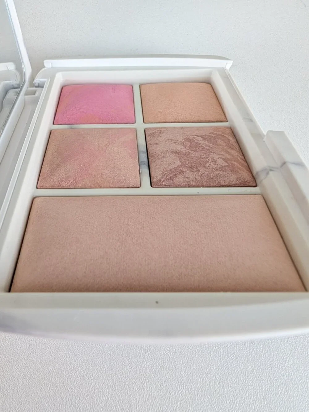 Hourglass Ambient Lighting Edit SURREAL LIGHT Palette Rare & Discontinued HTF